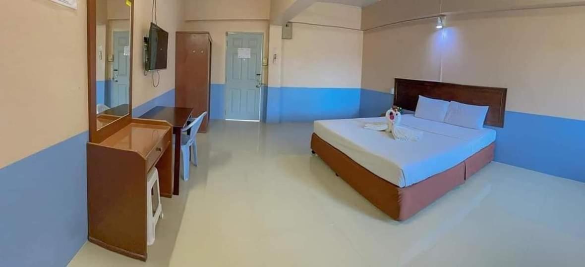 Station Hotel Trang Esterno foto