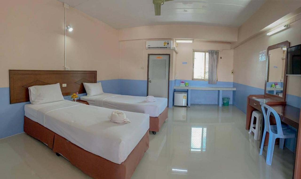 Station Hotel Trang Esterno foto